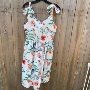 ❤️Floral Print Dress with Tie Straps